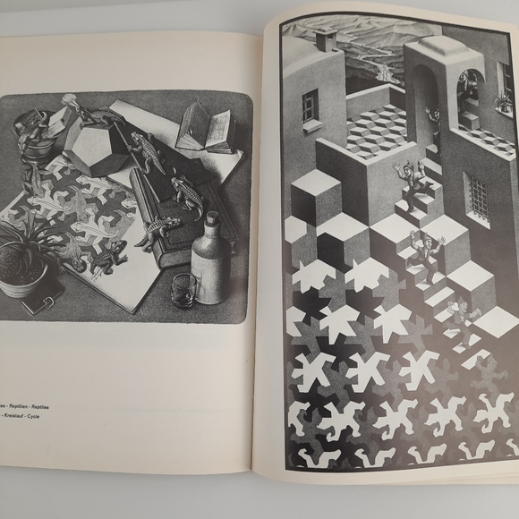 1971 THE GRAPHIC WORK OF MC ESCHER Artist Illusion Staircase Pattern Math Book - Picture 6 of 9